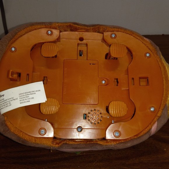 Disney Raya And The Last Dragon Walking & Rolling Tuk Tuk - Picture 7 of 9